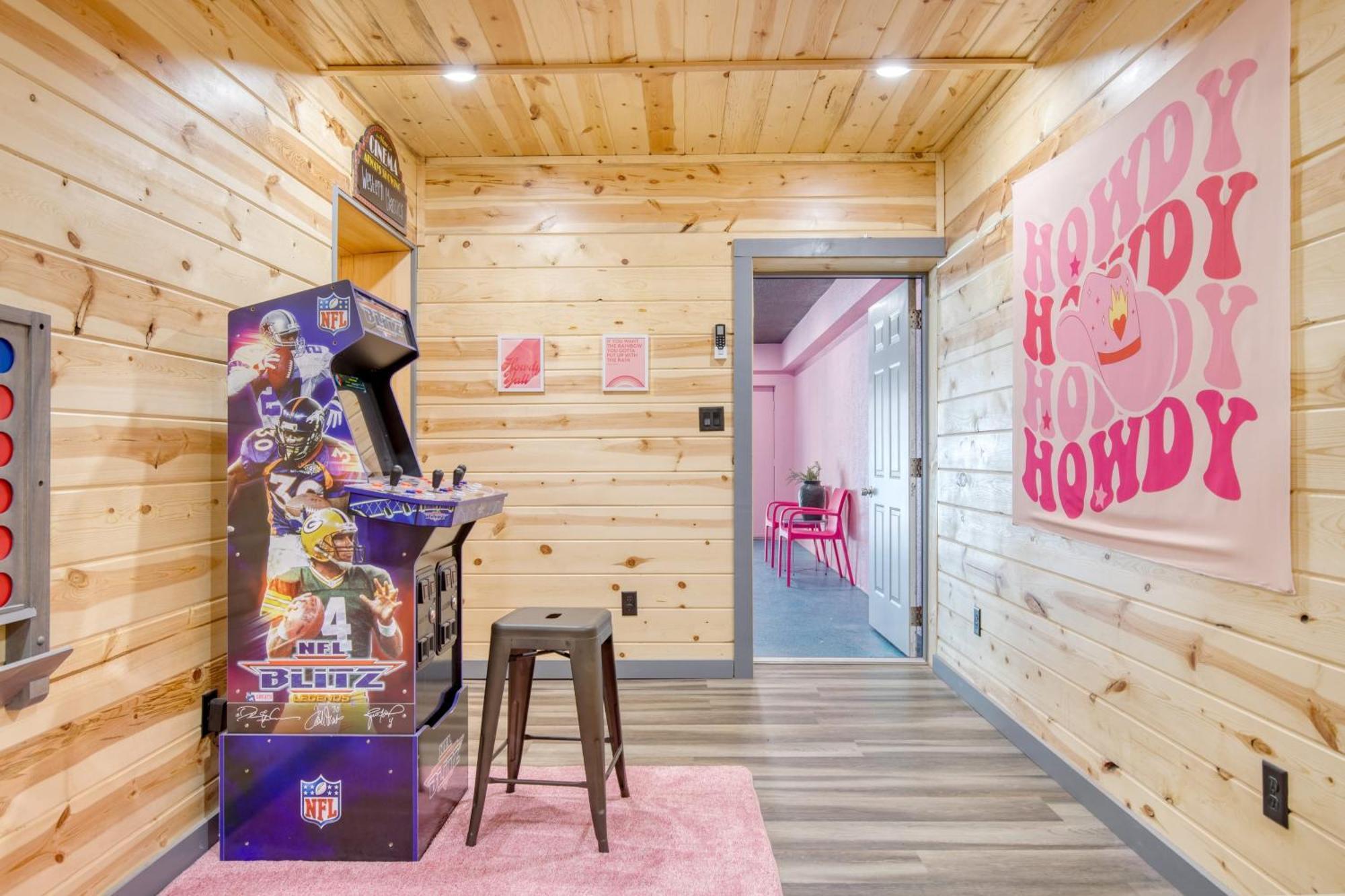 Pink Pines Avantstay Luxury Aesthetic Dream Home Indoor Pool Hot Tub Пиджен-Фордж Экстерьер фото