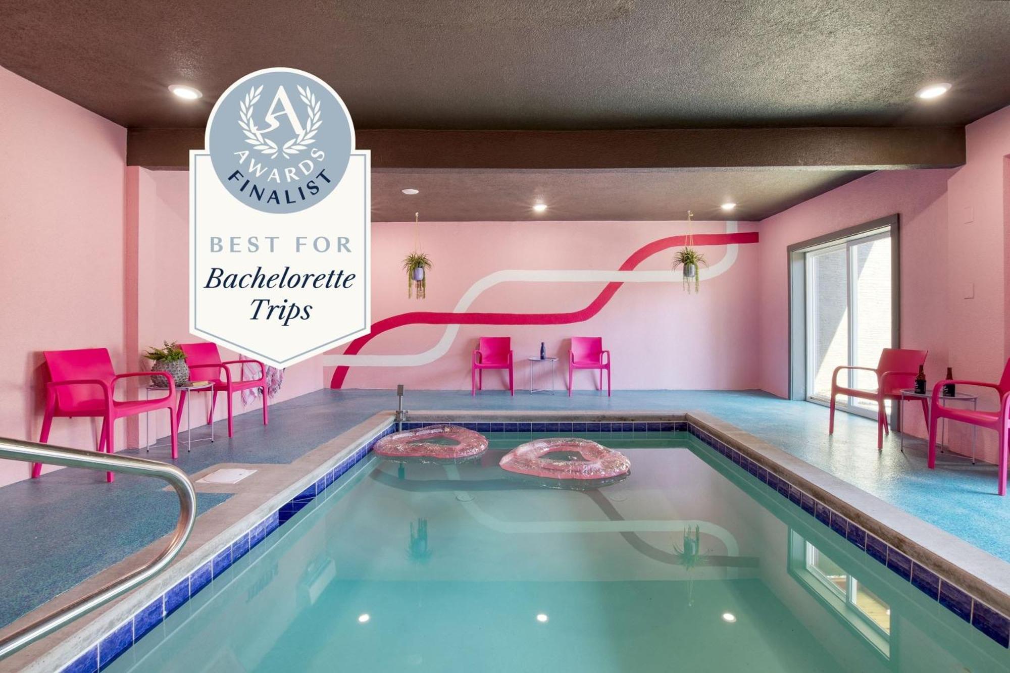 Pink Pines Avantstay Luxury Aesthetic Dream Home Indoor Pool Hot Tub Пиджен-Фордж Экстерьер фото